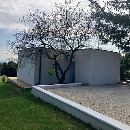 Cocon Proche De Lyon Villa Neyron Exterior photo
