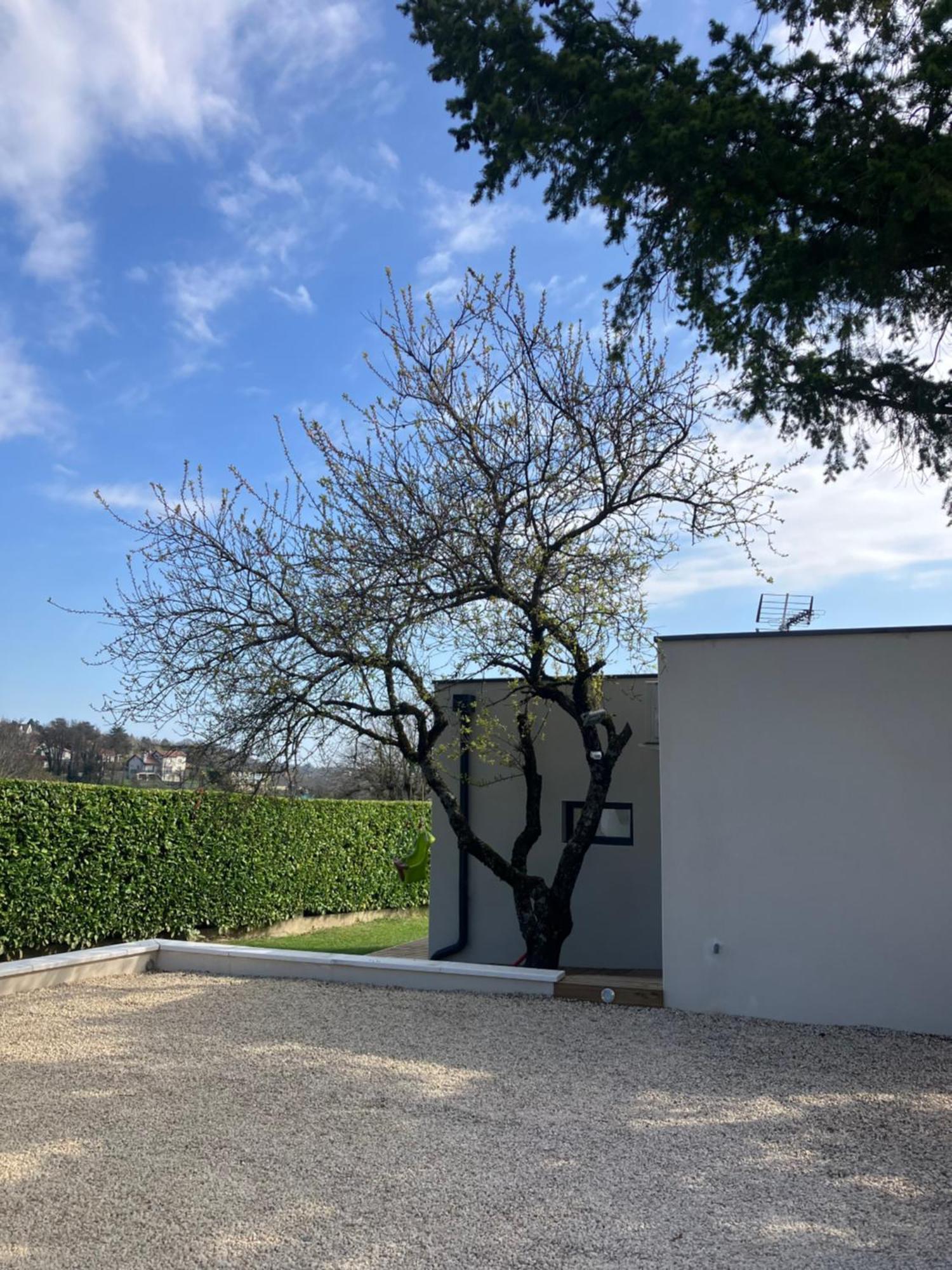 Cocon Proche De Lyon Neyron